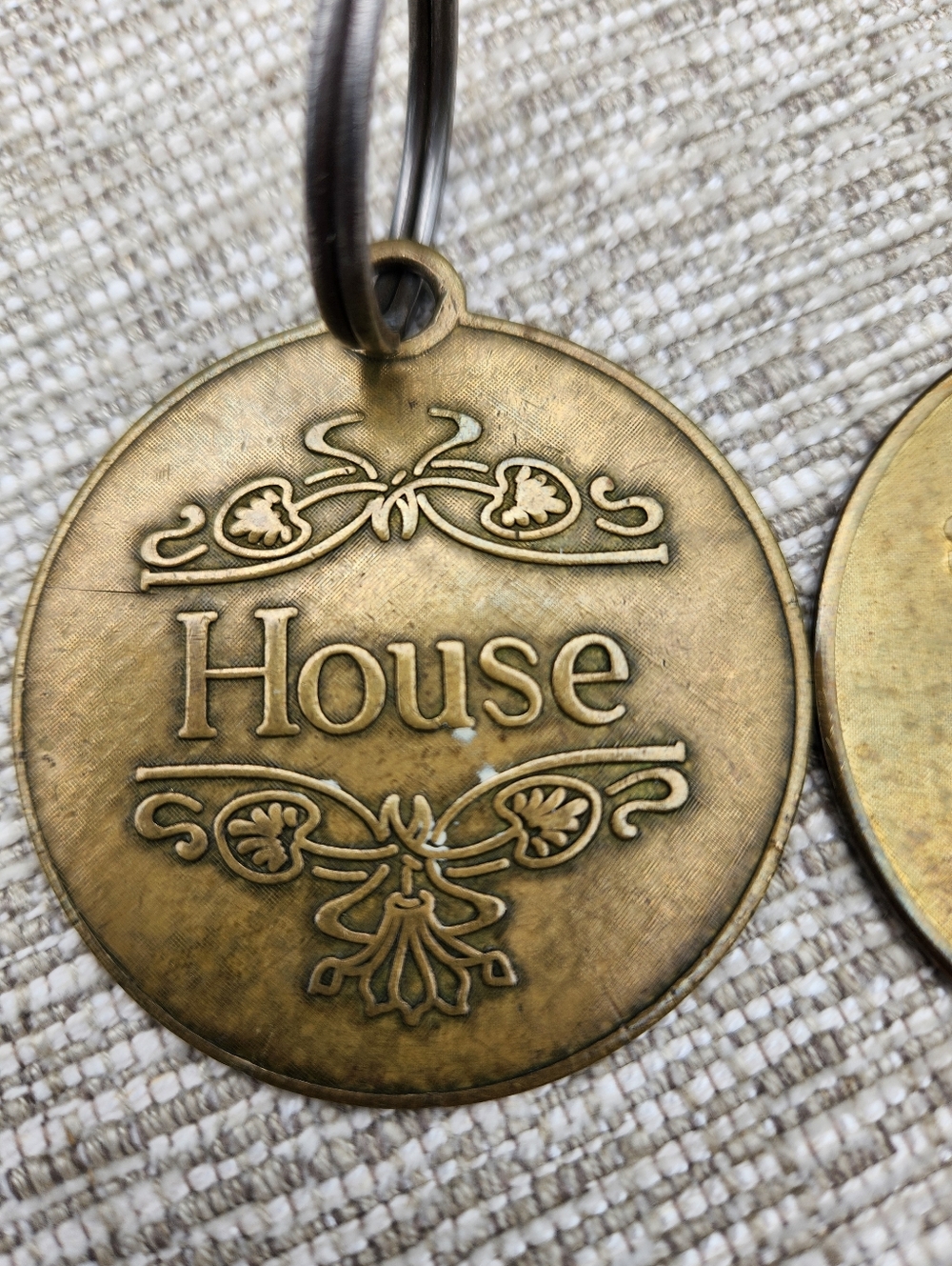 Lowell Sigmund Pair Of Brass Key Tags - Picture 2 of 9
